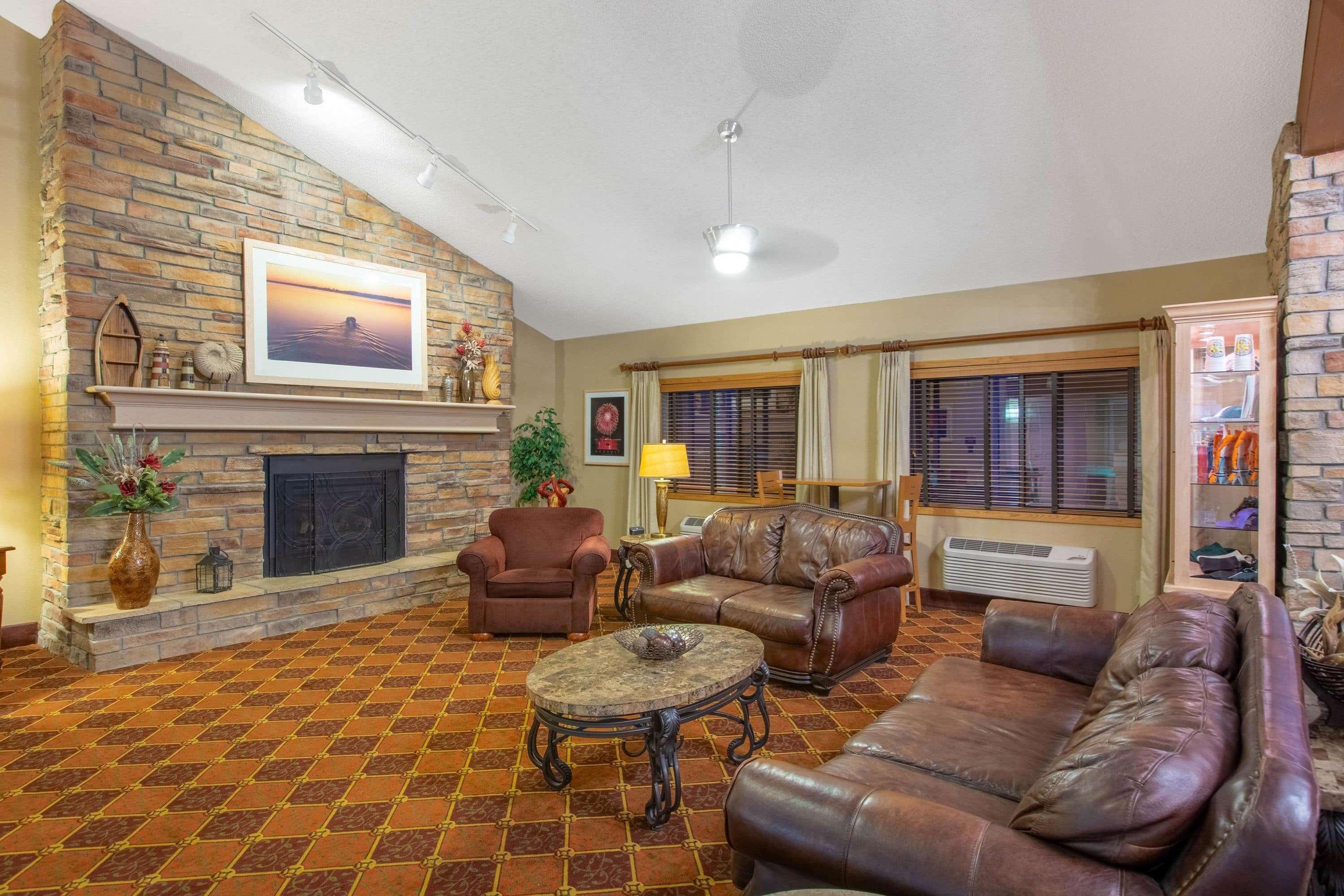 Americinn By Wyndham Okoboji Eksteriør bilde